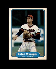 Butch Wynegar Hand Signed 1982 Fleer Minnesota Twins Autograph