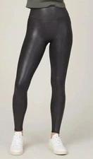NWT SPANX BLACK FAUX LEATHER LEGGINGS MEDIUM PETITE New w/ Tags 2437Q