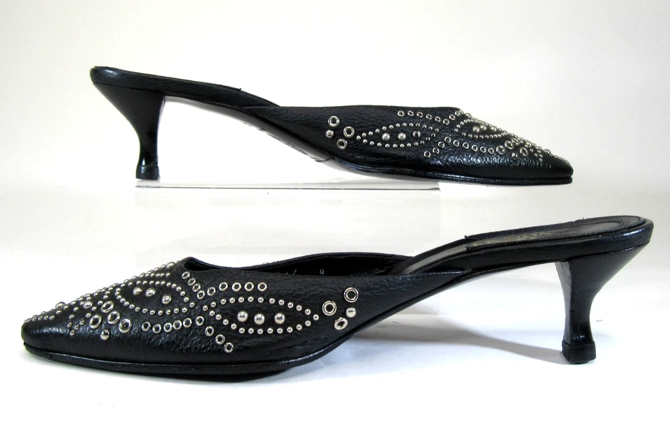 Antigo GIANNI VERSACE couro preto cravejado Mule Shoes salto gatinho Itália UE 36 EUA 6 - Imagem 2 de 4