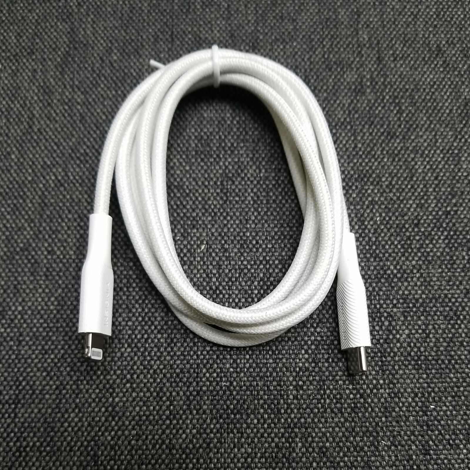 Insignia Apple MFi Certified 1.2m (4 ft.) Braided USB-C to Lightning Cable White