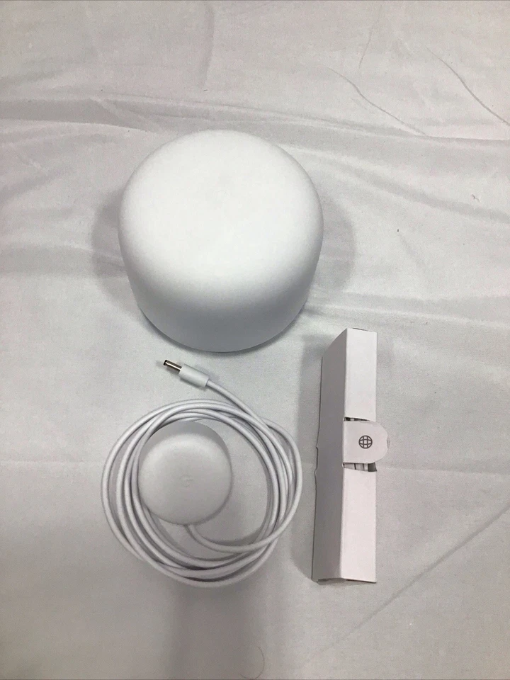Google Nest Wifi Ethernet (RJ-45) Wireless Router - GA01144US （8items bundle） - Image 4 of 4