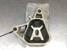 Support moteur Infiniti Q30