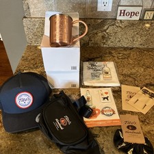 Tito's Vodka Solid Copper Moscow Mule Kubki, kapelusz, fanny, ręcznik, krawat do włosów i więcej