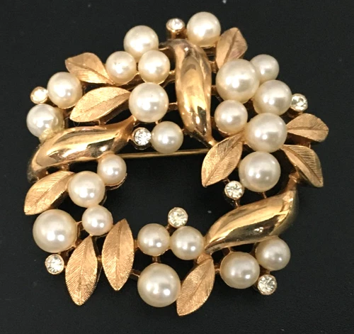 Vintage Brooch Pin SIGNED TRIFARI Faux Pearl Rhinestone Gold tone Jewelry lot x