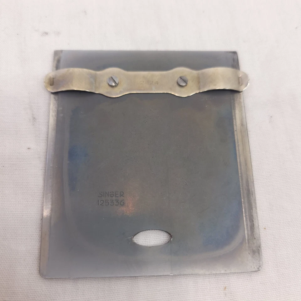 Vintage Singer Sewing Machine 237 M-A Part: Slide Plate - Image 3 of 3