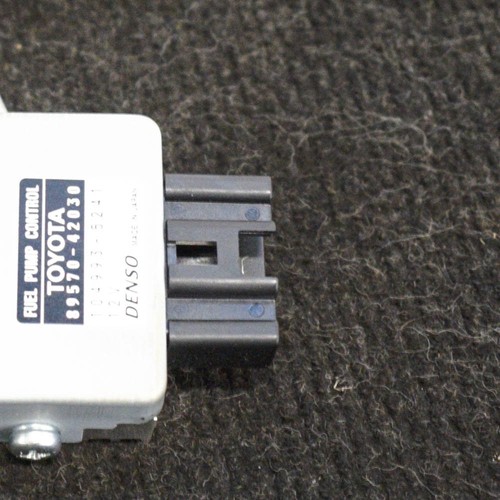 Toyota RAV4 XA40 Steuergerät für Kraftstoffpumpe ECU 89570-42030 2.5Hybrid 114KW
