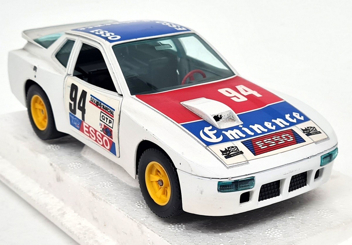 Burago 1/24 Porsche 924 Turbo Racing #94 9105 Vintage Diecast Model Car