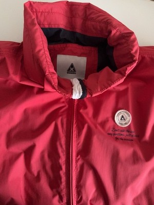 Topmodische Sportjacke von GAASTRA , Gr.54 mit Kapuze, in aktuellem Rot