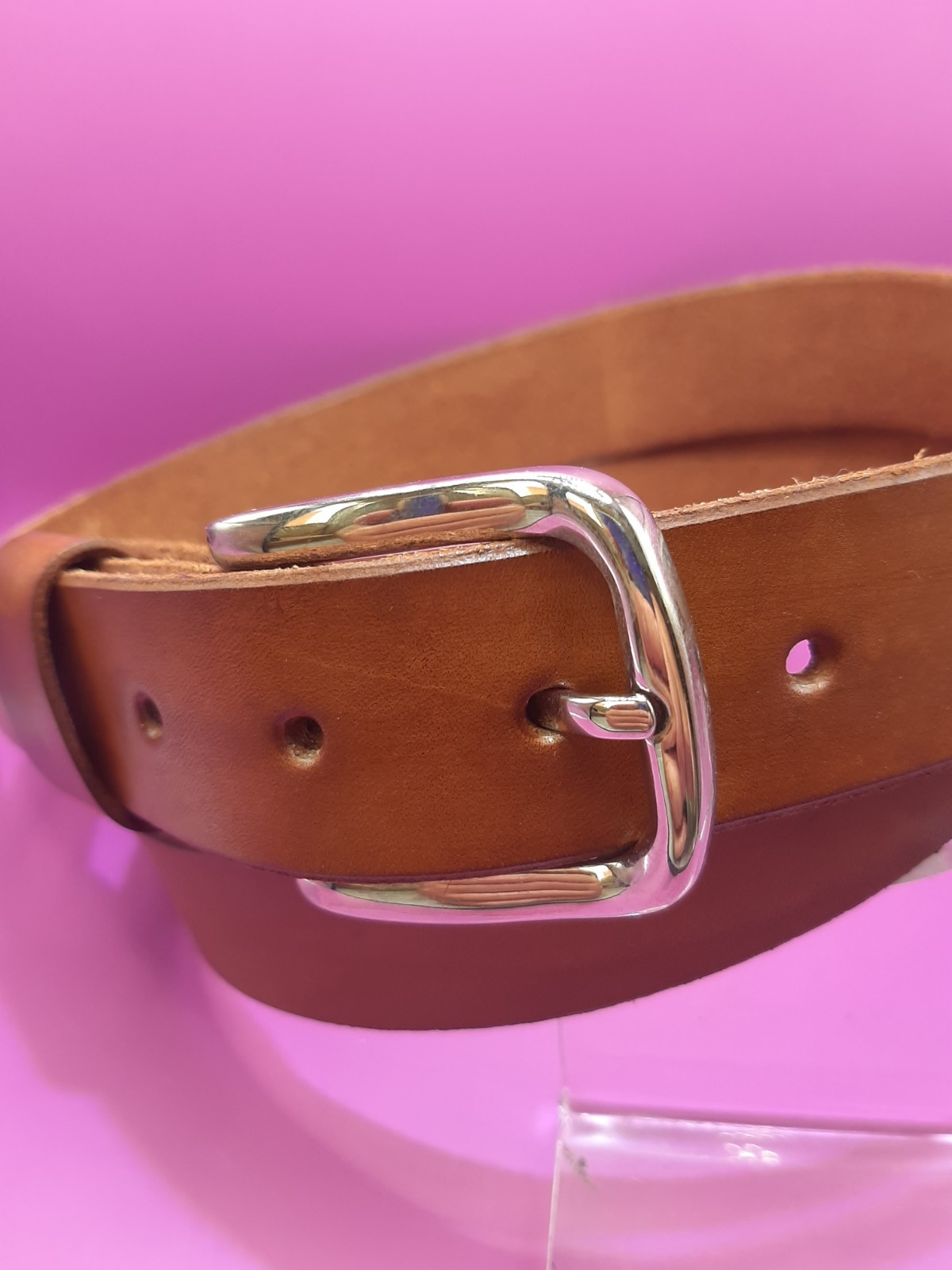 Cinturón ,cuero natural,3cms.de ancho,talla 95, desde 90 hasta 100,