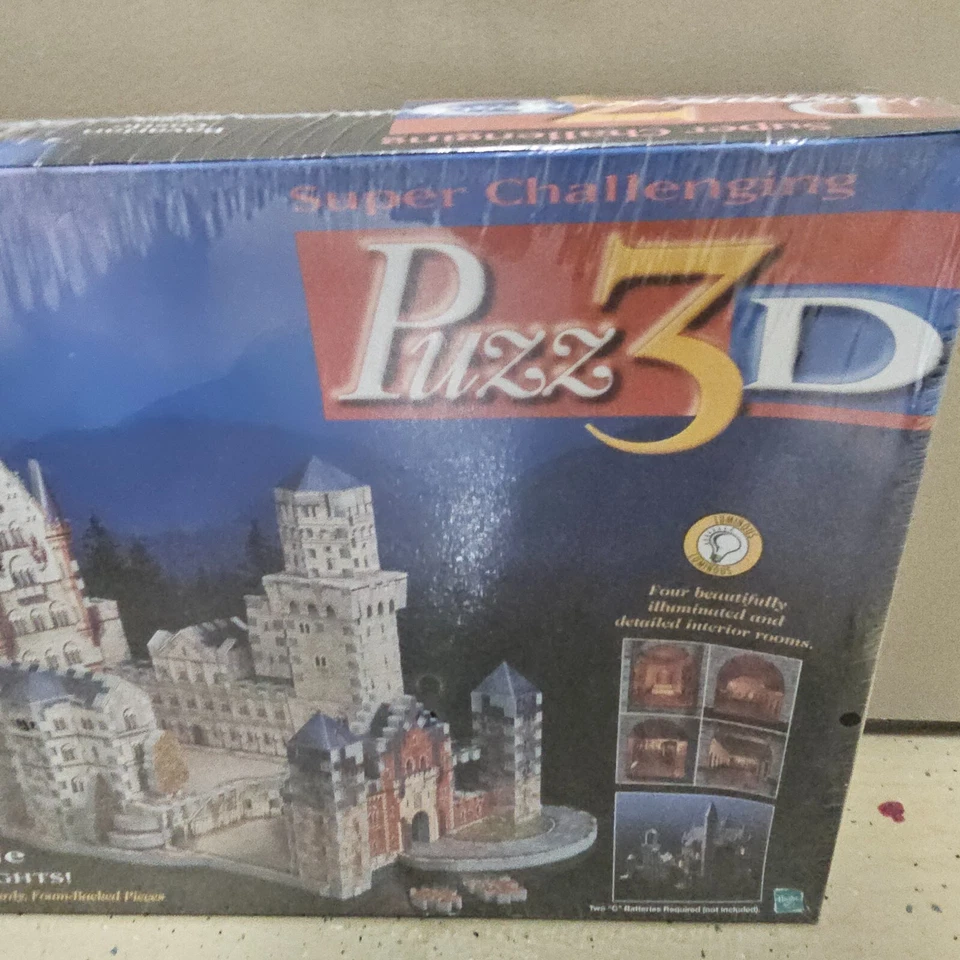 Super Challenging Puzz 3D Bavarian Castle Working Lights New Sealed Hasbro 1999 - Image 3 of 4