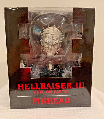 PINHEAD HELLRAISER III フィギュア　mezco Mezco 12-Inch Scale Hellraiser 3 Pinhead Figure - Toyark
