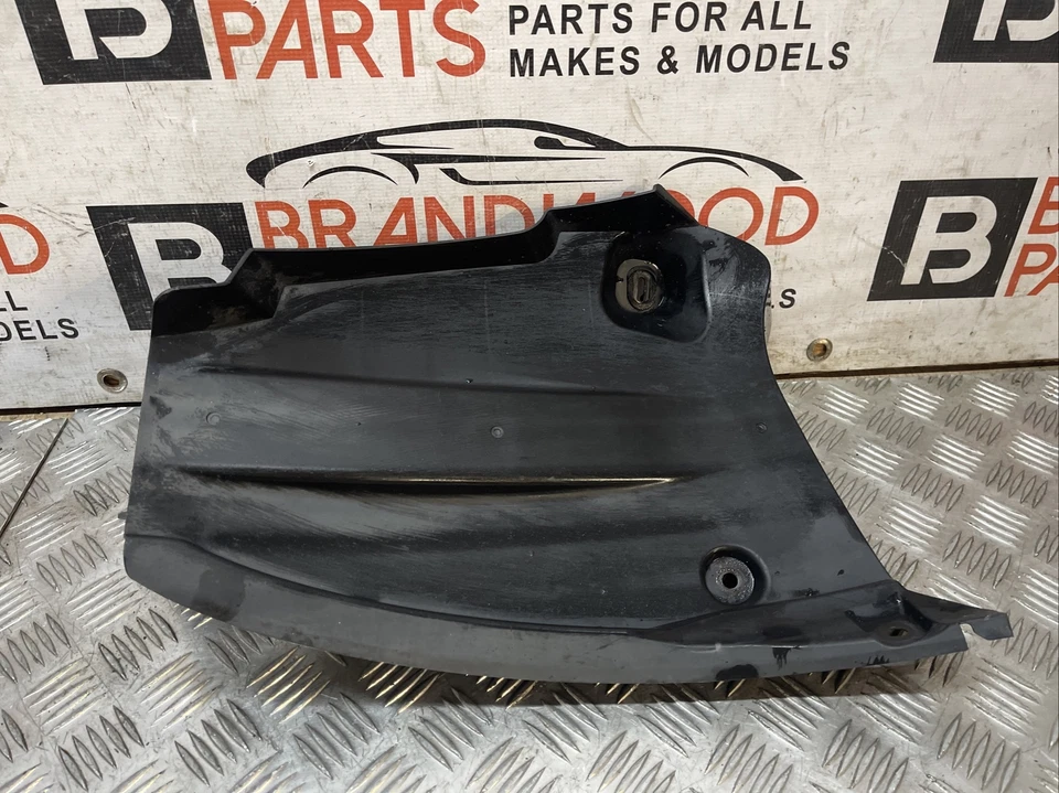 Mazda 3 SE 2015 navegación lado del pasajero arco de rueda trasero BHN950351 Foto 4 de 4