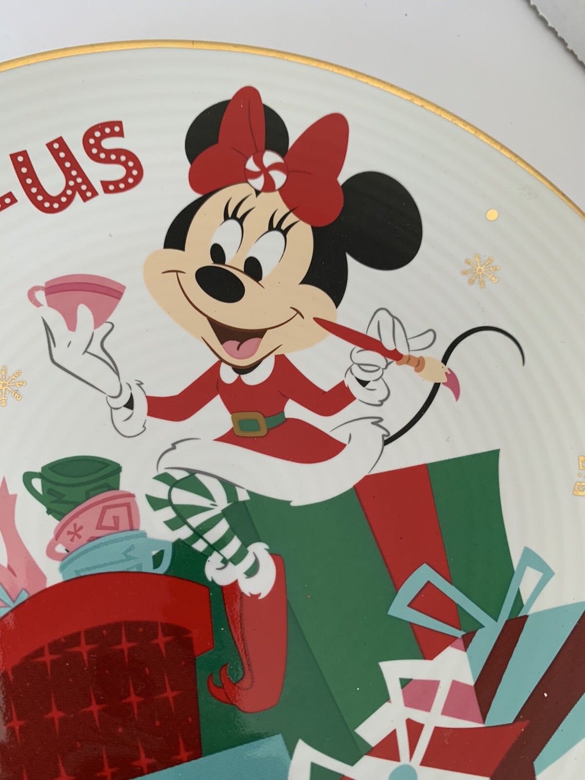 Disney Parks Mickey & Minnie Decorative Christmas 8” Plates Gold Rim - Set of 2