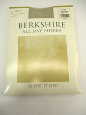 2003 Berkshire Queen All Day Sheers Sandalfoot Pantyhose Style 4416 3X-4X LINEN