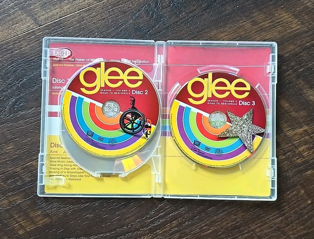 Glee Complete Seasons 1 - Volumes 1 ( 4 DVD) & 2 ( 3 DVD