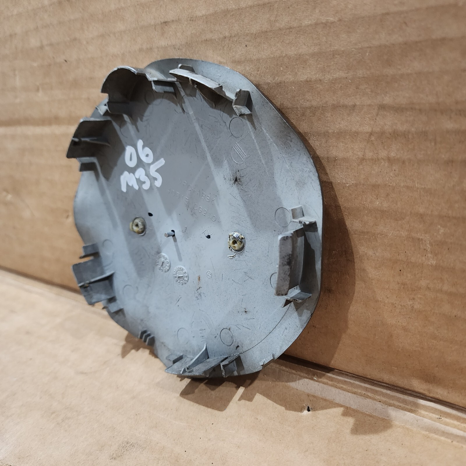 2006 2008 Infiniti M35 M45 Wheel Center Cap/ Hubcap Silver 40315