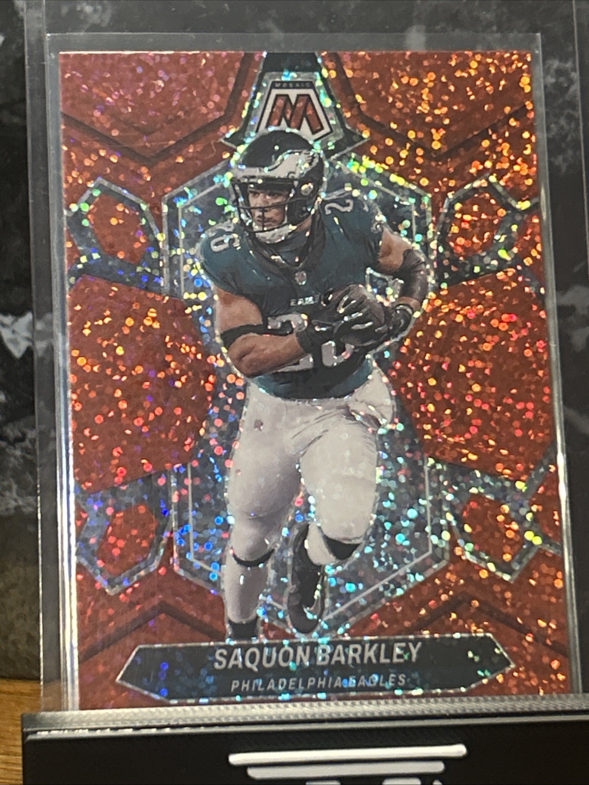 🔥Saquon Barkley 2024 Panini Mosaic #177 Red Sparkle Prizm Eagles🔥