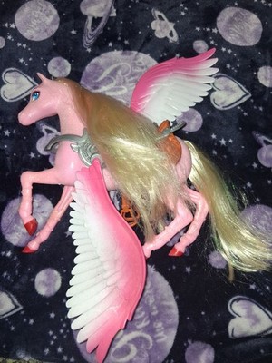 Light Blonde Mattel Barbie Horse - 9 in.  Wings  Have Trouble Staying Up