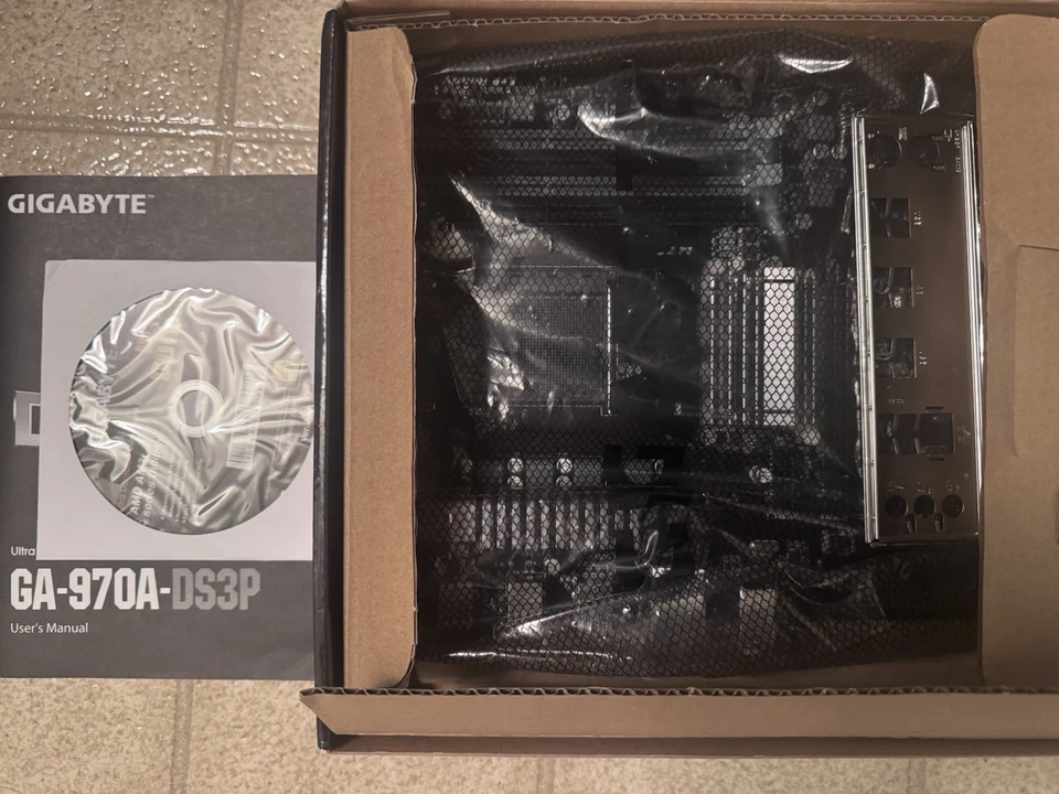 Placa-mãe Gigabyte 970A-DS3P ultra durável soquete AM3+ AMD - Imagem 3 de 4