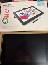 Wacom One Creative Pen Display 13.3 Drawing T...