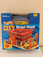 Hot Wheels City Burger Stand With Yellow Pick Up Mini Truck K1