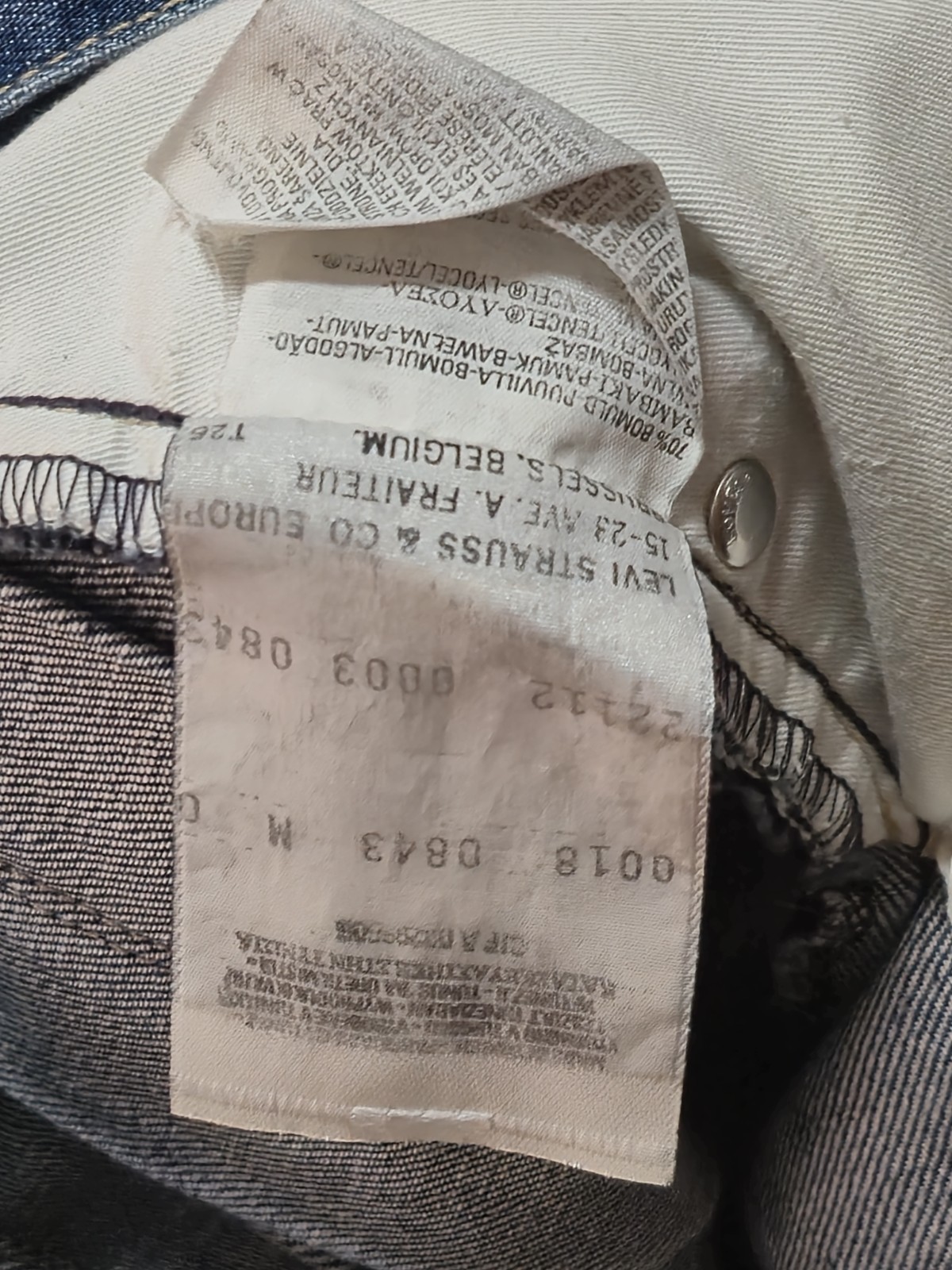 ​Womens Levi's Blue Denim Jeans Skirt Size 38 Vintage - Great Condition image 10