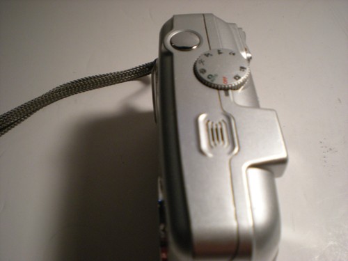 Kodak EasyShare CX7430 4.0MP 3x Digital Camera Silver - Picture 4 of 12