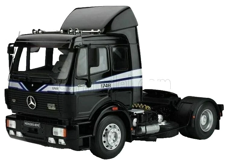Mercedes-Benz 1:18 Scale Diecast Trucks