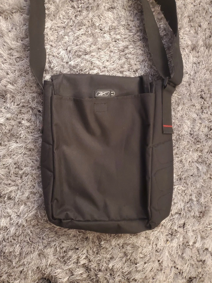 锐步 RBK 吊袋细条纹信使 PC 口袋可调节肩带 Y2K — 第 3/4 张图片