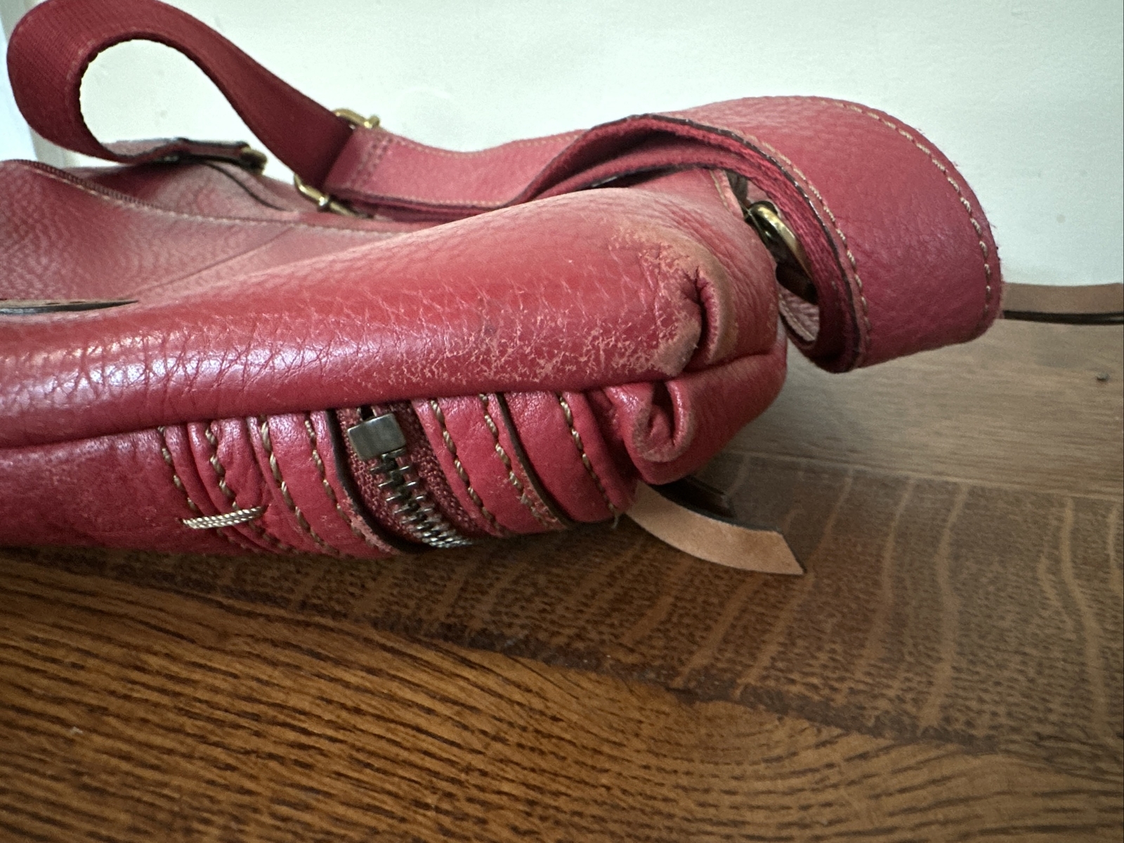 FOSSIL MORGAN RED LEATHER MUTI-FUNCTION CROSSBODY… - image 12