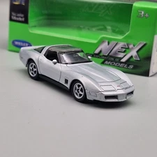 Chevy Corvette 1982 Diecast Model Car 1/60 - New In Box by Welly.