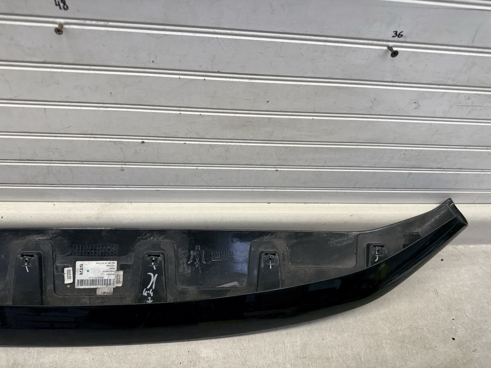 MASERATI LEVANTE SPORT SPOILER FRONT LIP 2020 2021 2022 2023 2024 670118515 OEM