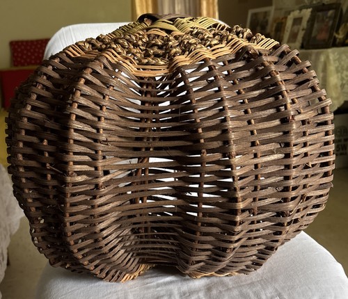 Antique Rustic Large Wicker Brown Mix Buttocks Egg Basket Hand Woven 12h X 13w - Picture 8 of 11
