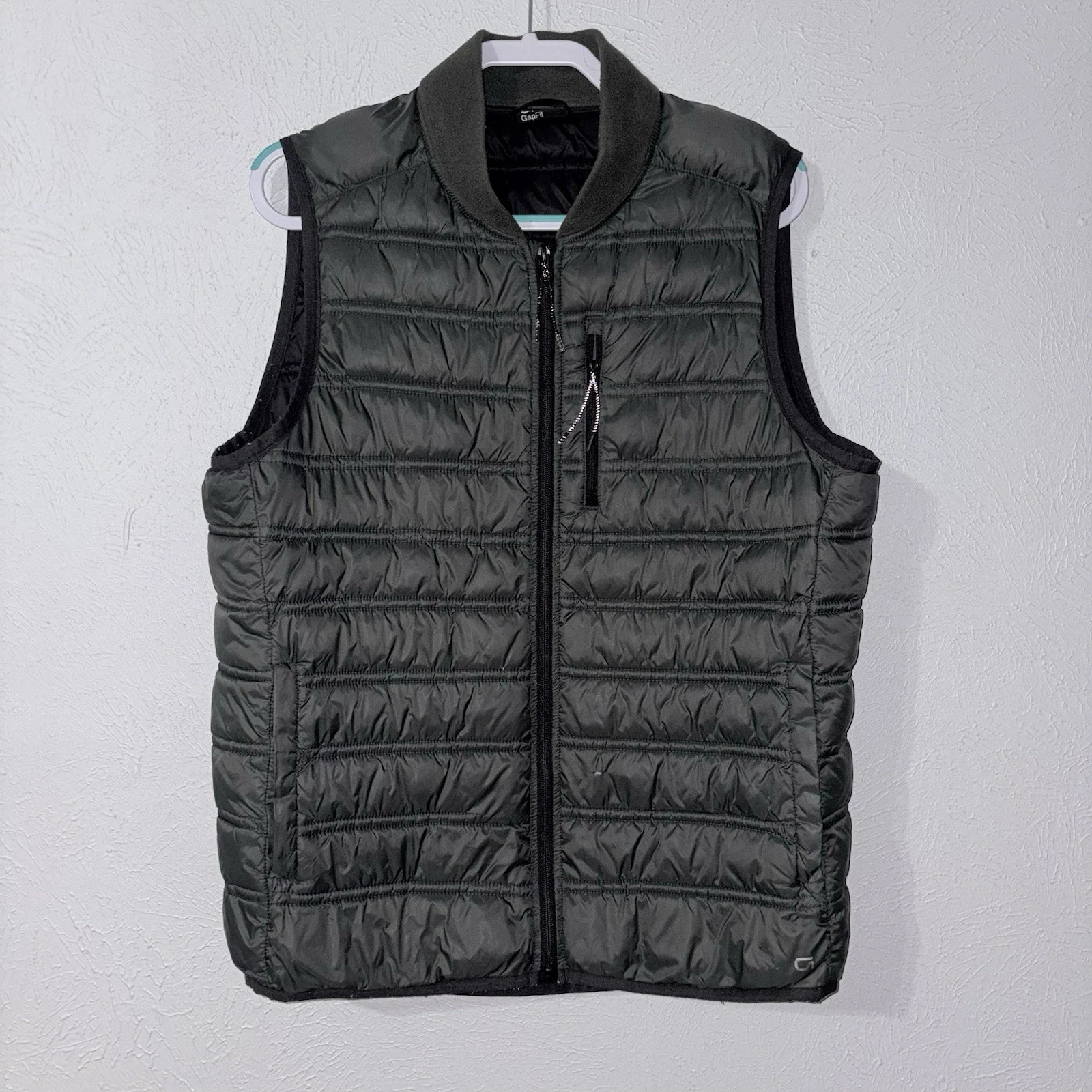 GapFit Puffer Vest Mens Large Green Primaloft Lightweight Full Zip Outdoor