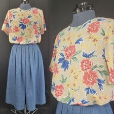 Vintage Kathie Lee S/S Tan Blouse w Red/Yellow/Blue/Green Florals Size 8