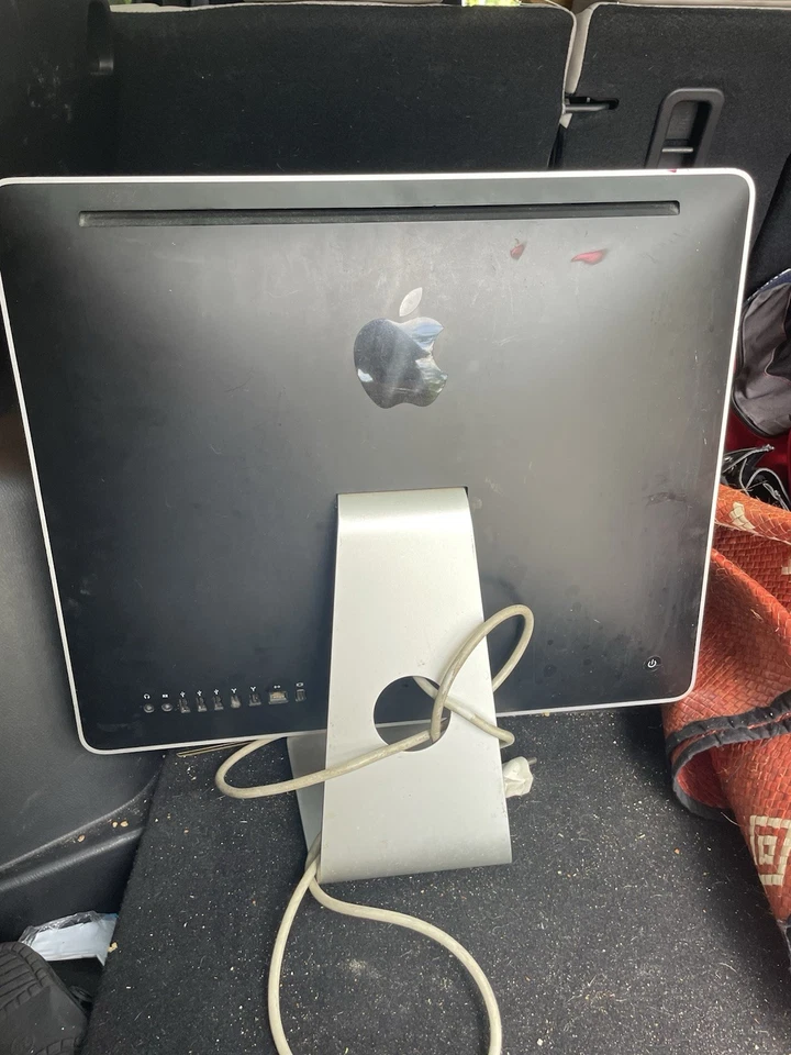 iMac 20" 2008, Great Condition - Image 2 of 2