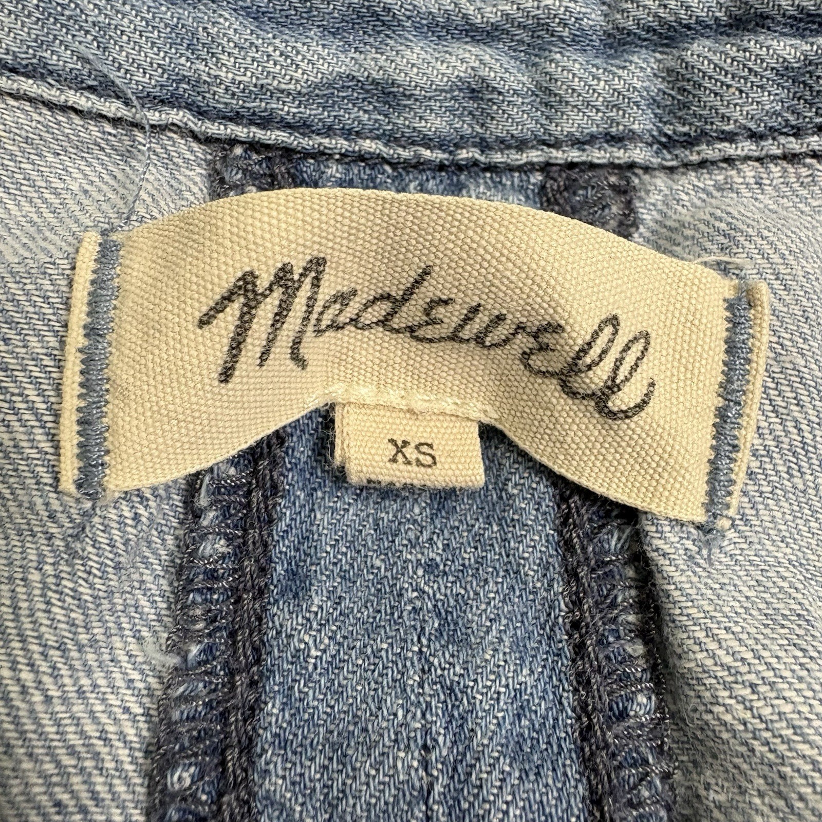 Madewell Chambray Button Front Ruffle Sleeve Top … - image 2