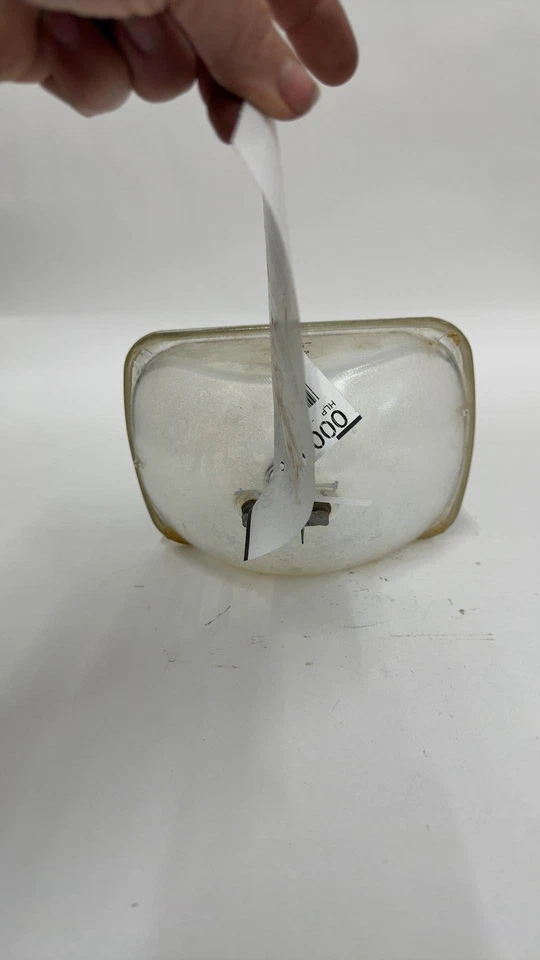 1979-87 Chevrolet 10 Pickup LH Headlight Assembly Single Lamps - Image 3 of 4