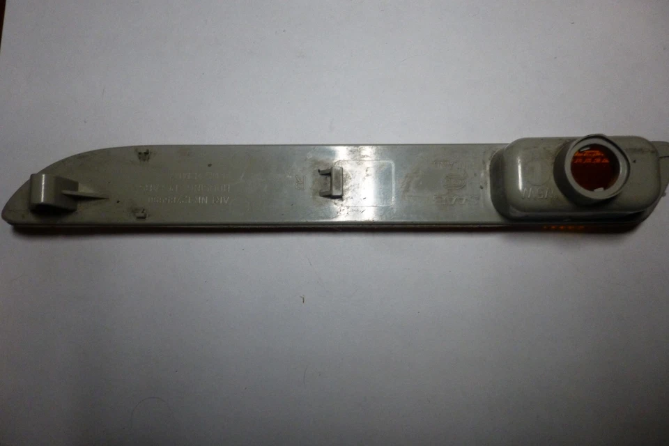 03-07 Saab 9-3 Lente marcadora frontal derecha de fábrica P.N. 12785990 Foto 2 de 2