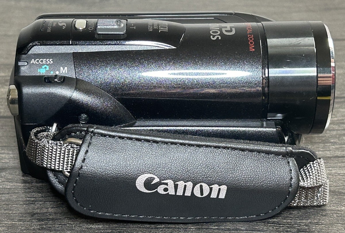 Canon VIXIA HF M31 32GB HD 15x Zoom 4.1-61.5mm Digital Camcorder