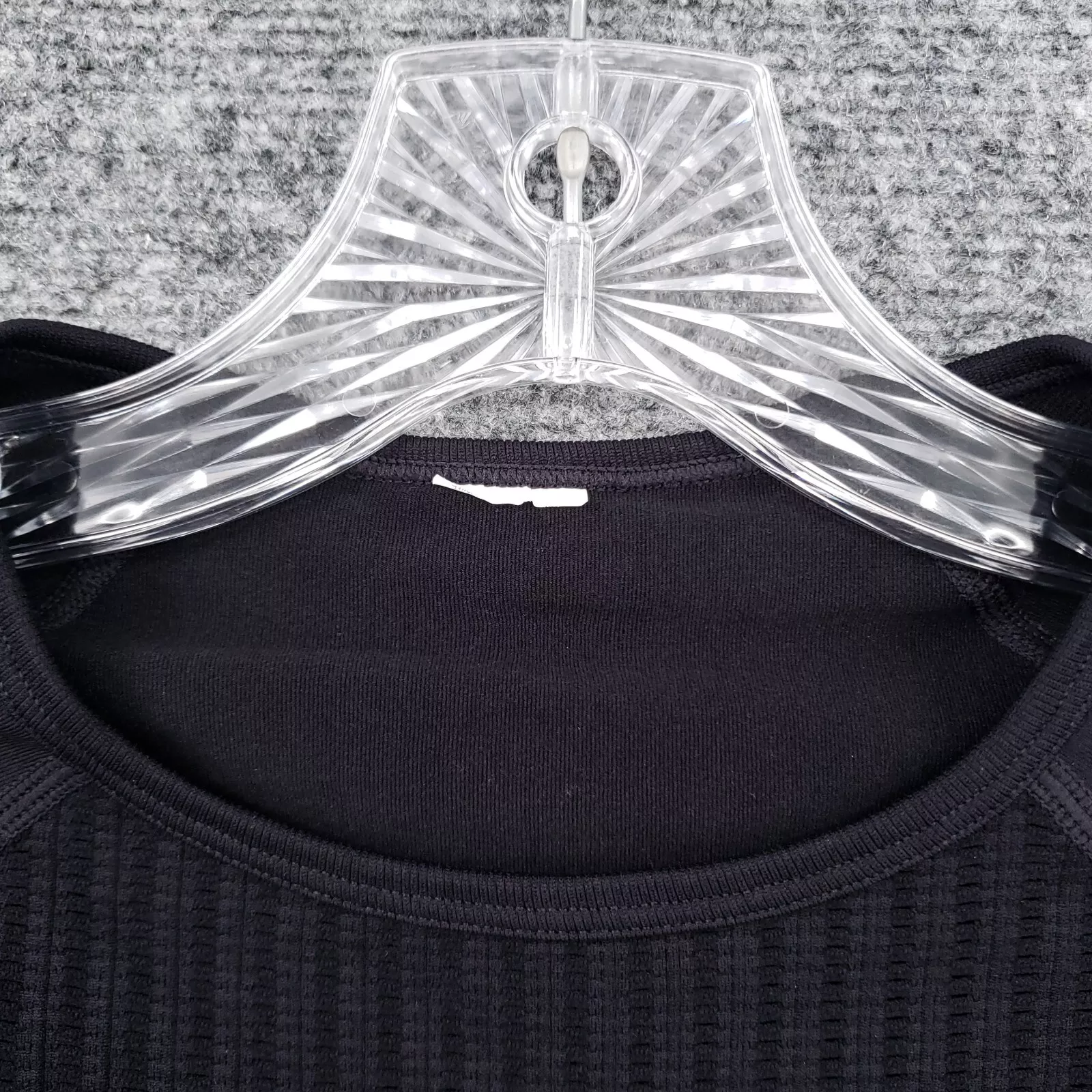fabletics sync seamless long sleeve athletic workout gym shirt