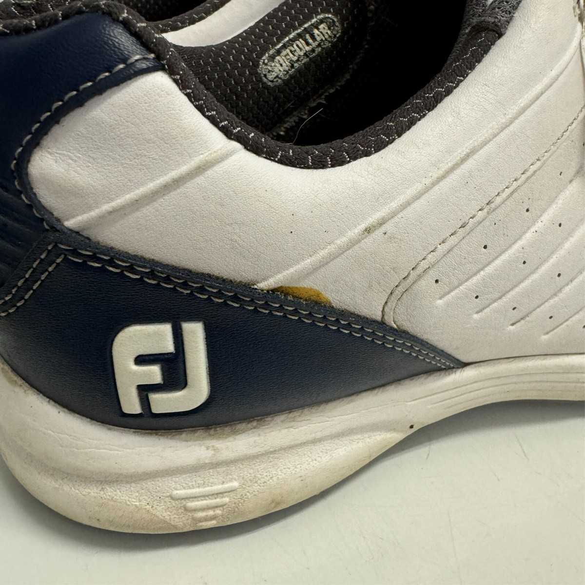 FootJoy Arc SL Golf Shoes Mens 9.5 Black Leather Spikeless FJ 59702 Softspikes FootJoy FJ Golf Shoes Mens 9.5 M Black Leather Arc SL  main image 4