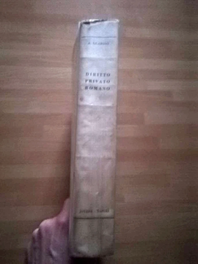 Foto 2 di 8