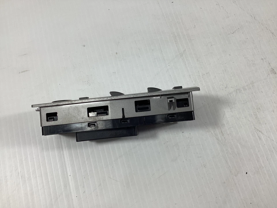 Interruptor de ventana maestra del lado del conductor izquierdo BMW 750i 2006-2008 6943054 OEM. Foto 4 de 4