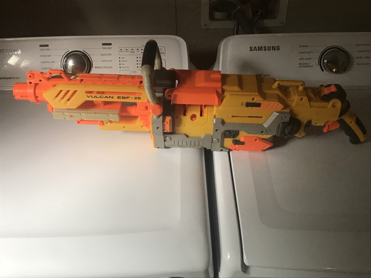 Nerf Vulcan EBF-25 N-Strike Dart Chain Blaster Gun - 2 belts
