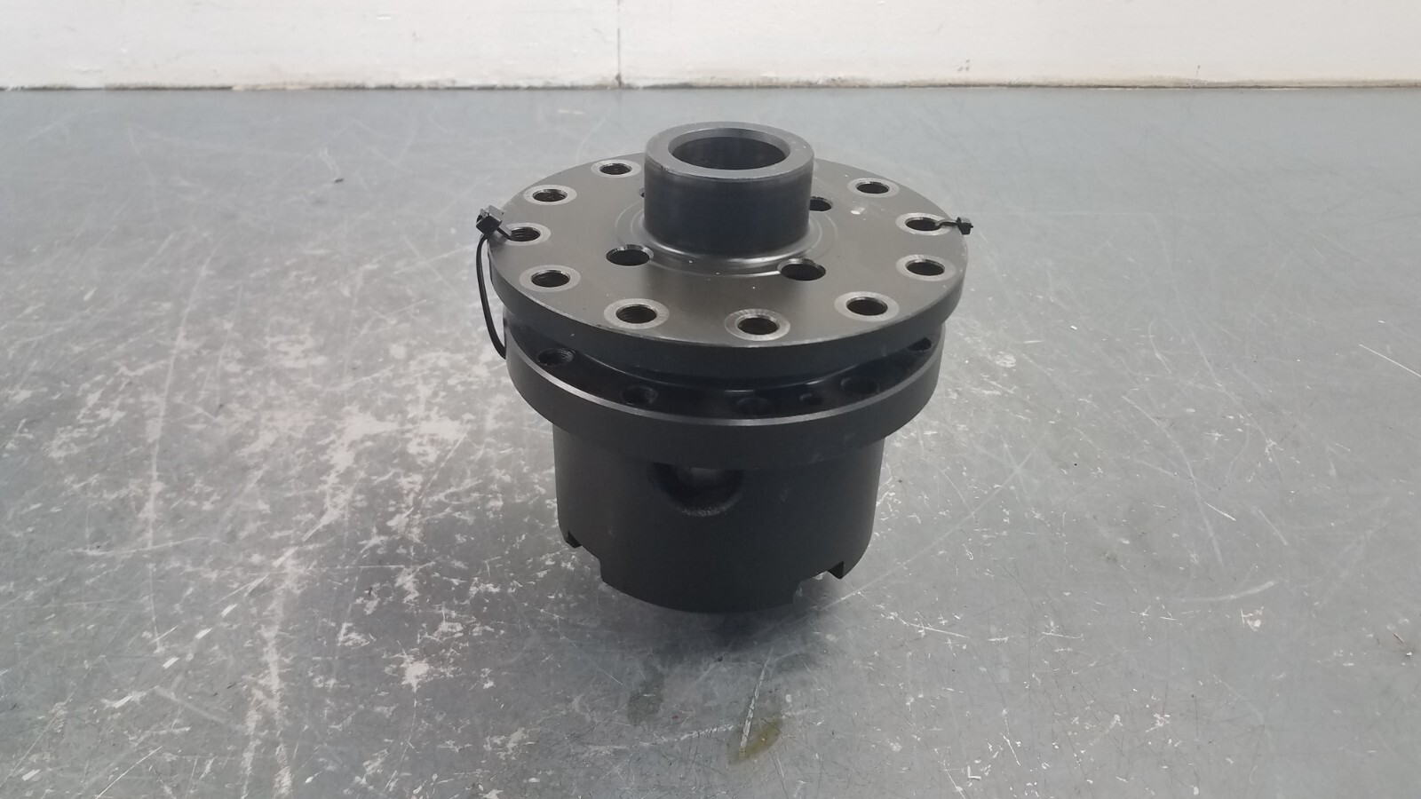 Audi R8 OEM Rear Differential Carrier #7682 B5