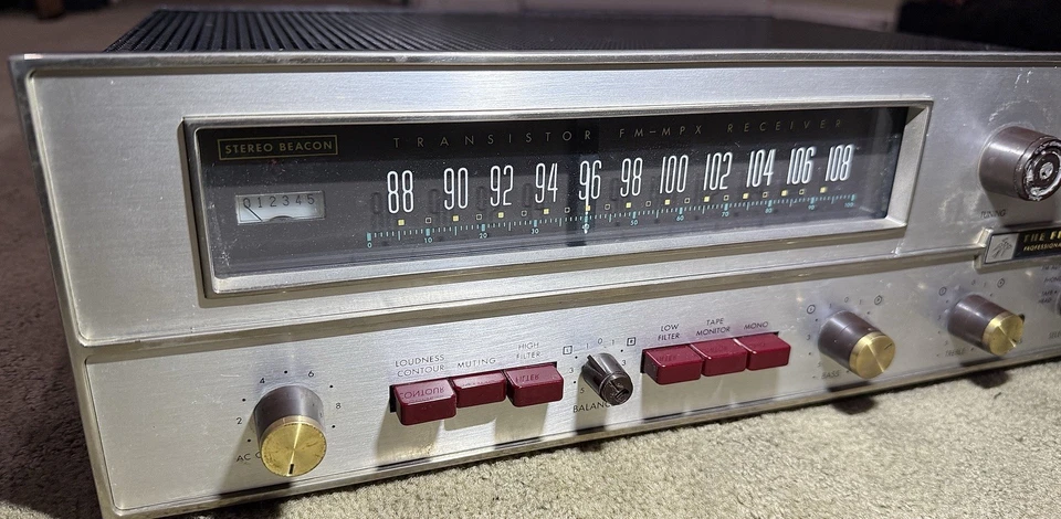 RECEPTOR ESTÉREO AM/FM FISHER 600-T PARA REPUESTOS O RESTAURACIÓN Foto 2 de 4