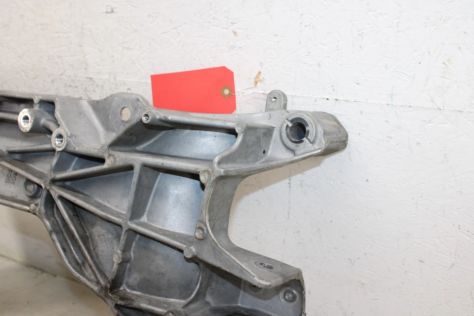 Submarco delantero travesaño Infiniti Q50 2014-2023 AWD OEM ND103 Foto 2 de 4