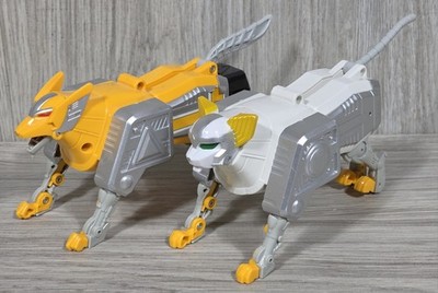 Trendmaster 1998 Lion Force Voltron The Third Dimension Figure Lot Of 2 