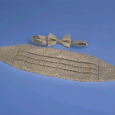 904. Cumberbund And Bow Tie Set. Pleated Gray And Silver. Worn Once.